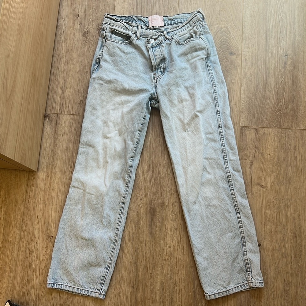 Light wash REVICE crossover jeans